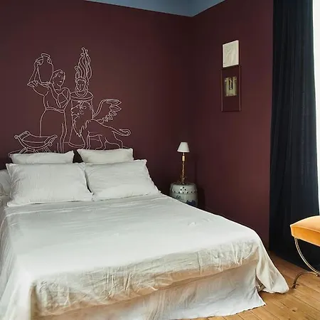 Maison D Artiste Holiday home Marlotte